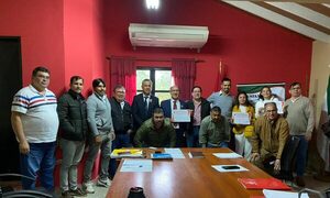 Areguá homenajeó a mundialistas albirrojas y los “pynandi”