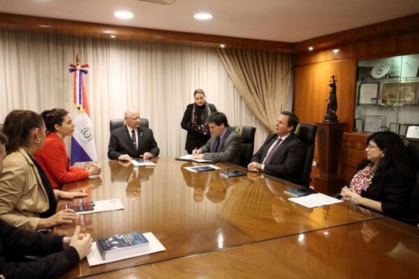 Corte Suprema de Justicia y Sedeco firman convenio para capacitación sobre defensa del consumidor