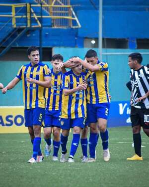 Categoría Reserva: Olimpia sigue al frente y se aleja de sus escoltas - Fútbol - ABC Color