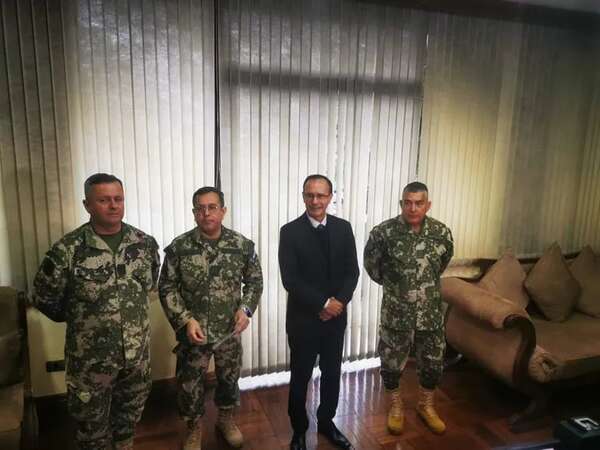 AUDIO: Denuncian dos nuevos casos de agresión en la Academil - Periodísticamente - ABC Color