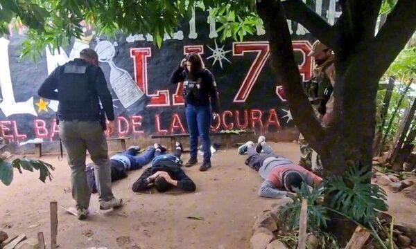 Allanan vivienda donde se juntaban barras bravas de Olimpia: Venían droga en el lugar