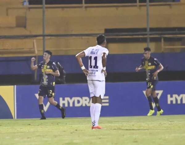 Sportivo Ameliano vs. Sportivo Trinidense: Los auriazules consiguen una importante y necesaria victoria - Fútbol - ABC Color
