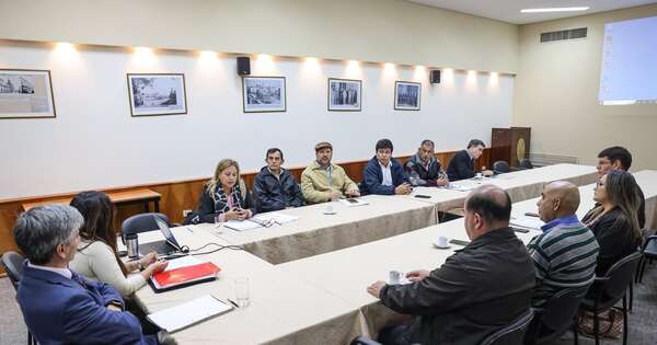 La Nación / Analizarán aportes de gremios al proyecto de ley de servicio civil