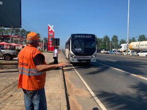 Suspensión del paro de buses garantiza servicio público y precautela uso de los recursos estatales, refiere Viceministro de Transporte - .::Agencia IP::.