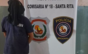 Conductor ebrio chocó contra columna de la ANDE y fue aprehendido