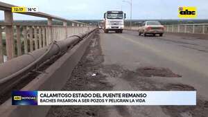 Puente Remanso: baches pasaron a ser pozos y apeligran la vida  - ABC Noticias - ABC Color