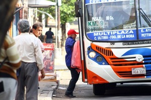 Postergan paro de buses por 22 días - San Lorenzo Hoy