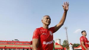 Debut frustrado de Romário en el América