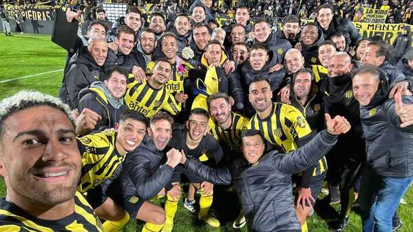 Peñarol es campeón del Torneo Apertura en Uruguay