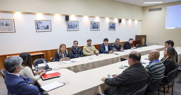 La Nación / Evaluarán aportes al proyecto de servicio civil