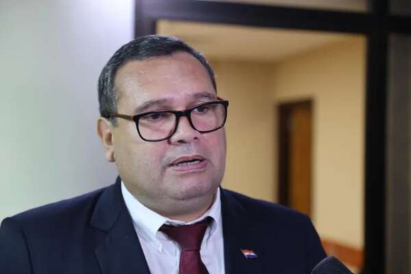 Cartista dijo que “desdesafuero” fue un error que no causó agravio alguno - Política - ABC Color