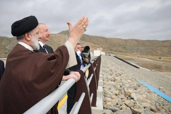 El helicóptero del presidente iraní, en paradero desconocido tras aterrizaje forzoso - Mundo - ABC Color