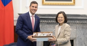  Presidente Peña reafirma apoyo a Taiwán en encuentro con mandataria saliente