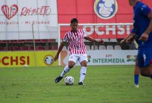 Intermedia: Victorias de San Lorenzo y Martín Ledesma - Fútbol de Ascenso de Paraguay - ABC Color