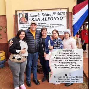 "Juancho" hizo política con seccionaleros en una escuela pública de Pedro Juan