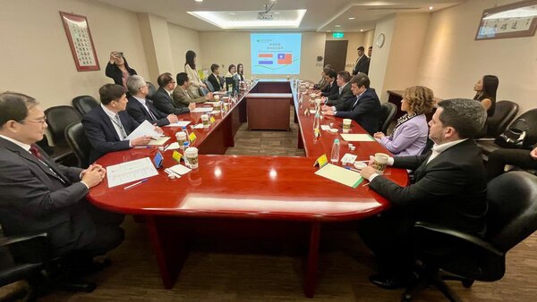 Gobierno busca seguir fortaleciendo sistema de salud de Paraguay con apoyo de Taiwán - .::Agencia IP::.