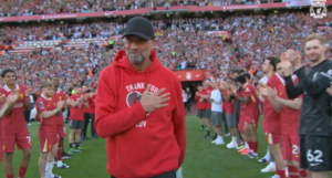 Versus / Anfield brinda emotivo homenaje a Klopp en su último partido con Liverpool