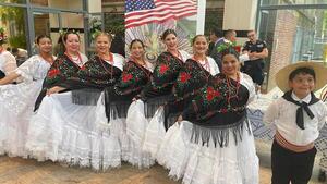 Con danza paraguaya recuerdan el mes de la Patria en Nueva York