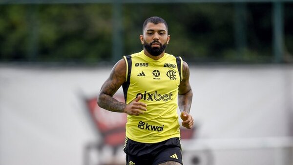 Gabigol pide disculpas por usar la camiseta del Corinthians