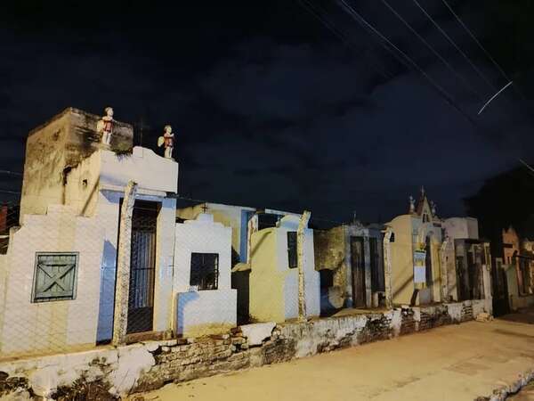 Detienen a conocido delincuente: asaltó a una mujer y a su nieto, y los encerró en un panteón - Policiales - ABC Color