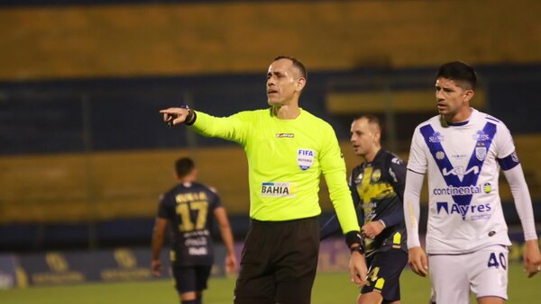 Para Contrera la doble competencia complica