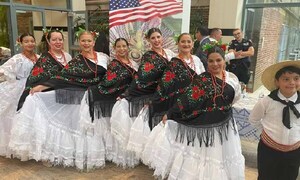Con danza paraguaya recuerdan el mes de la Patria en Nueva York – Prensa 5