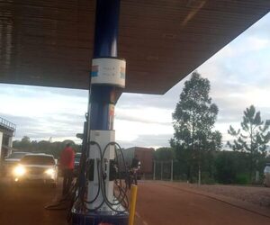 Asaltan surtidor en Ciudad del Este