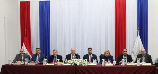 Terna para Ministerio de la Defensa Pública: ranking de puntaje no es determinante, afirman - Política - ABC Color