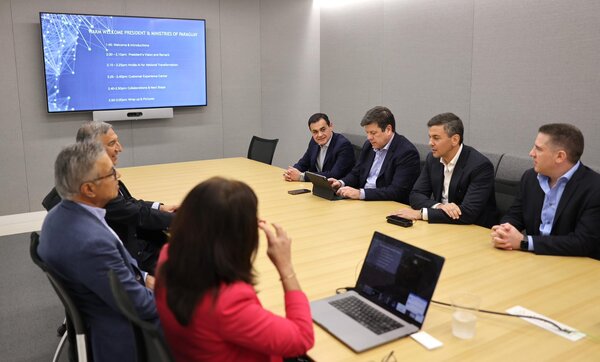 Tras reunirse con Google y Nvidia, Pe帽a termina visita a EEUU y viaja a Taiw谩n - Revista PLUS