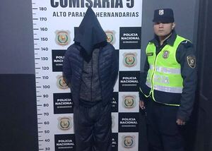 Detienen a hombre por manipular cajero automático con tarjetas robadas - La Clave