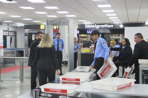 Registran aumento del 7% en flujo de pasajeros en el Silvio Pettirossi - .::Agencia IP::.