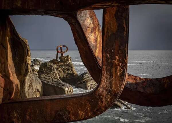 El centenario del escultor Eduardo Chillida en su museo - Viajes - ABC Color