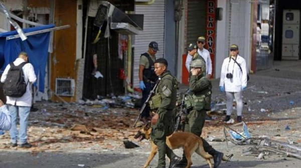 Seis heridos por una bomba y ataques de guerrilleros a la Policía en el suroeste de Colombia
