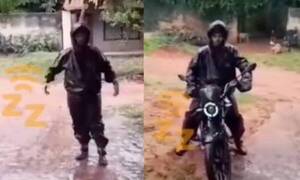 [VIDEO] 2da parte: Salta otro video de cobrador mojado por doña