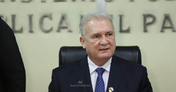 La Nación / Senadores convocan a fiscal general a sesión reservada