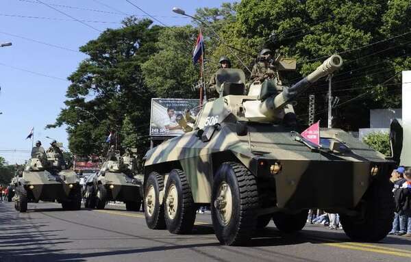 Ejército anuncia movilización de vehículos blindados para mañana - Nacionales - ABC Color