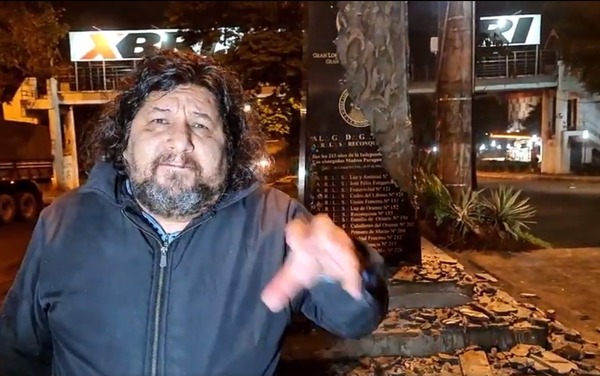 CELSO KELEMBÚ MIRANDA, DESTRUYÓ EL MONOLITO MASÓNICO QUE SE ENCUENTRA EN CIUDAD DEL ESTE.