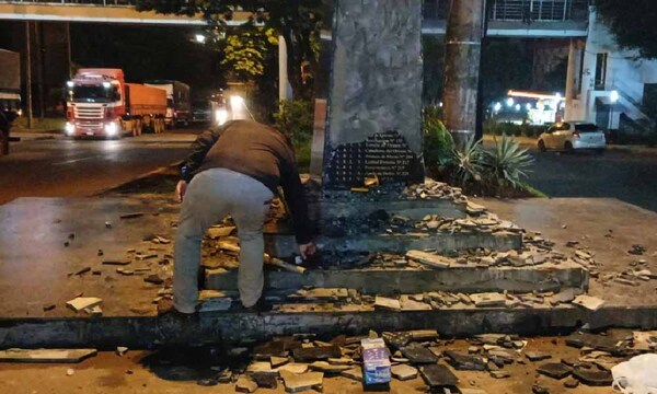 Celso Kelembu Miranda destruye polémico monolito masónico en Ciudad del Este – Prensa 5