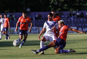 Versus / 2 de Mayo-Ameliano: Duelo de "golpeados" en Pedro Juan Caballero