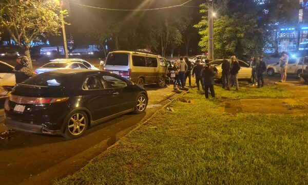 Siete vehículos involucrados en accidente de tránsito en CDE