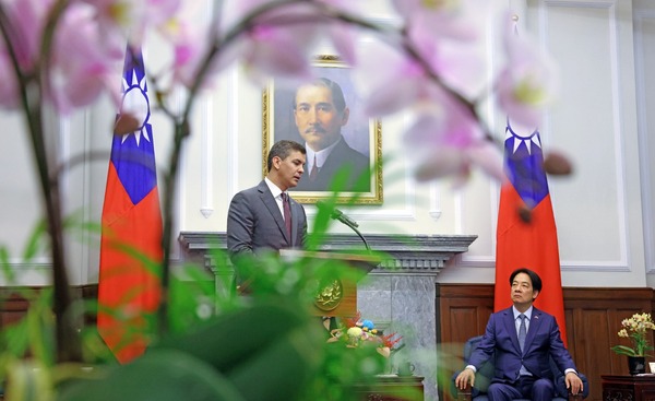 Paraguay apela a experiencia y apoyo de Taiwán para "subir a la ola de desarrollo tecnológico" - .::Agencia IP::.