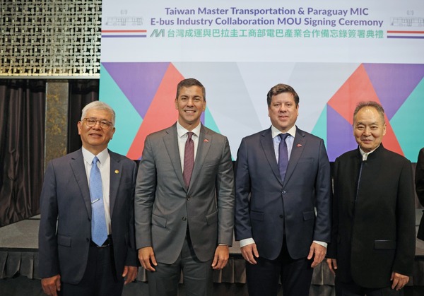 Paraguay da un paso firme para fabricar buses eléctricos y mejorar el transporte público