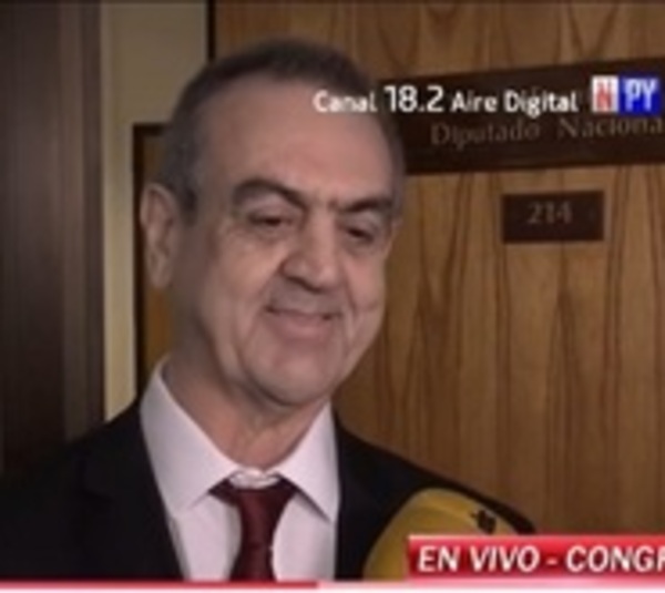 Esgaib recibe aluvión de críticas tras proponer canto del himno - Paraguay.com