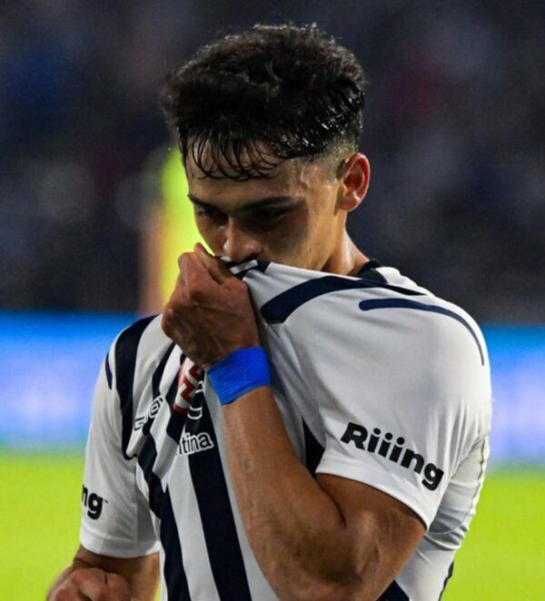 Newcastle estaría interesado en llevarse a Ramón Sosa y es casi un hecho su ida a la Premier