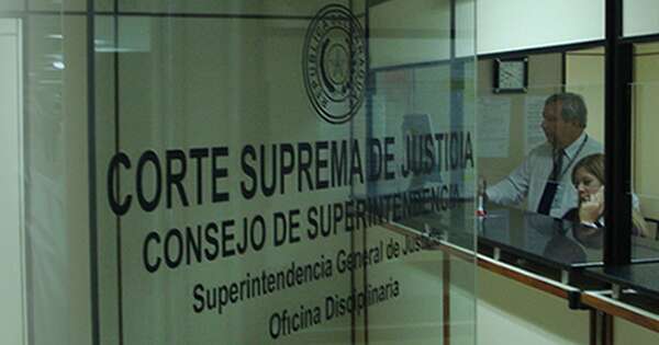 La Nación / Corte sumarió a un abogado por presentar chicanas en juicio civil