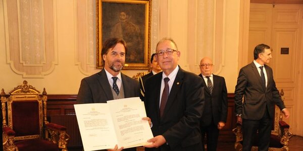 Embajador Paraguayo sus cartas credenciales en Uruguay para iniciar representación diplomática - ADN Digital