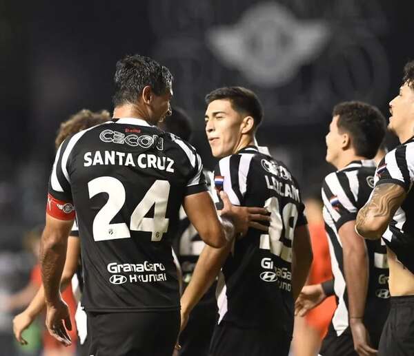 Libertad vs. Nacional: Golea y mete presión - Fútbol - ABC Color