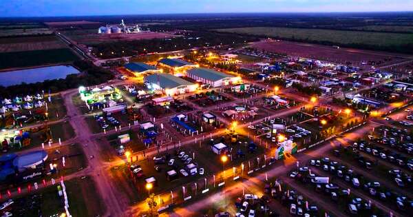 La Nación / Expo Pioneros se inicia con una gama de actividades