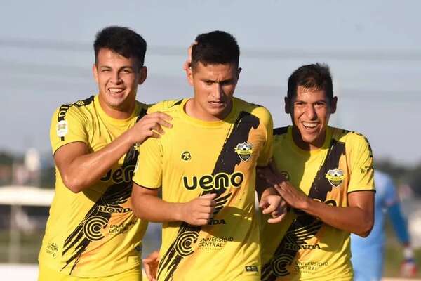 Intermedia: Recoleta sufre, gana y amplía a seis la ventaja - Fútbol de Ascenso de Paraguay - ABC Color