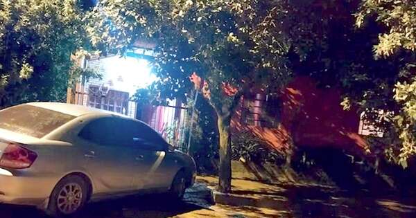 La Nación / Tirotean automóvil de edil de Coronel Bogado
